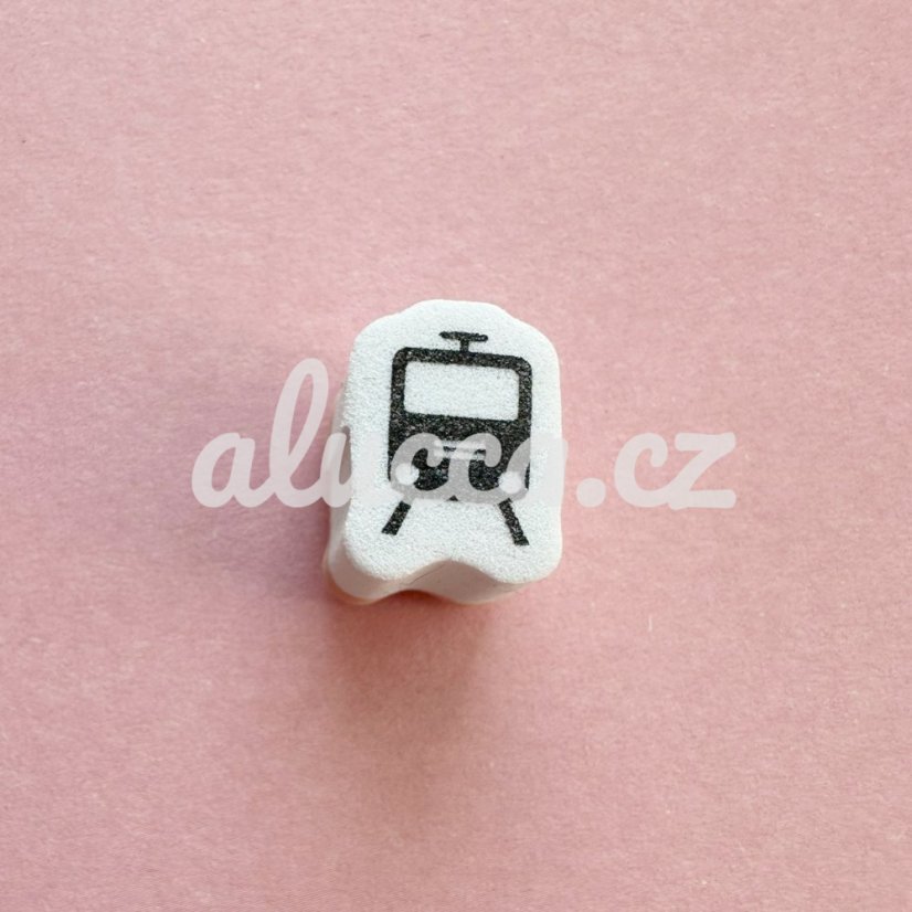 cesta - vlak, tramvaj